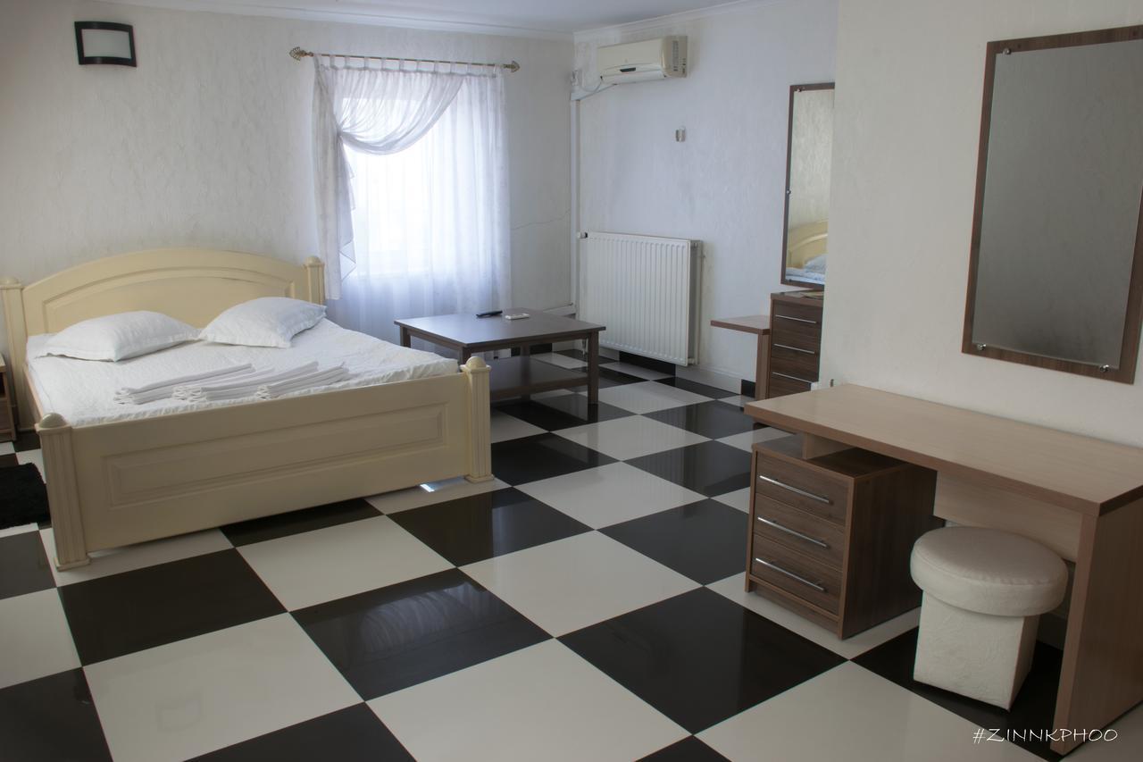 Kedem Hotel Lipiny Ngoại thất bức ảnh