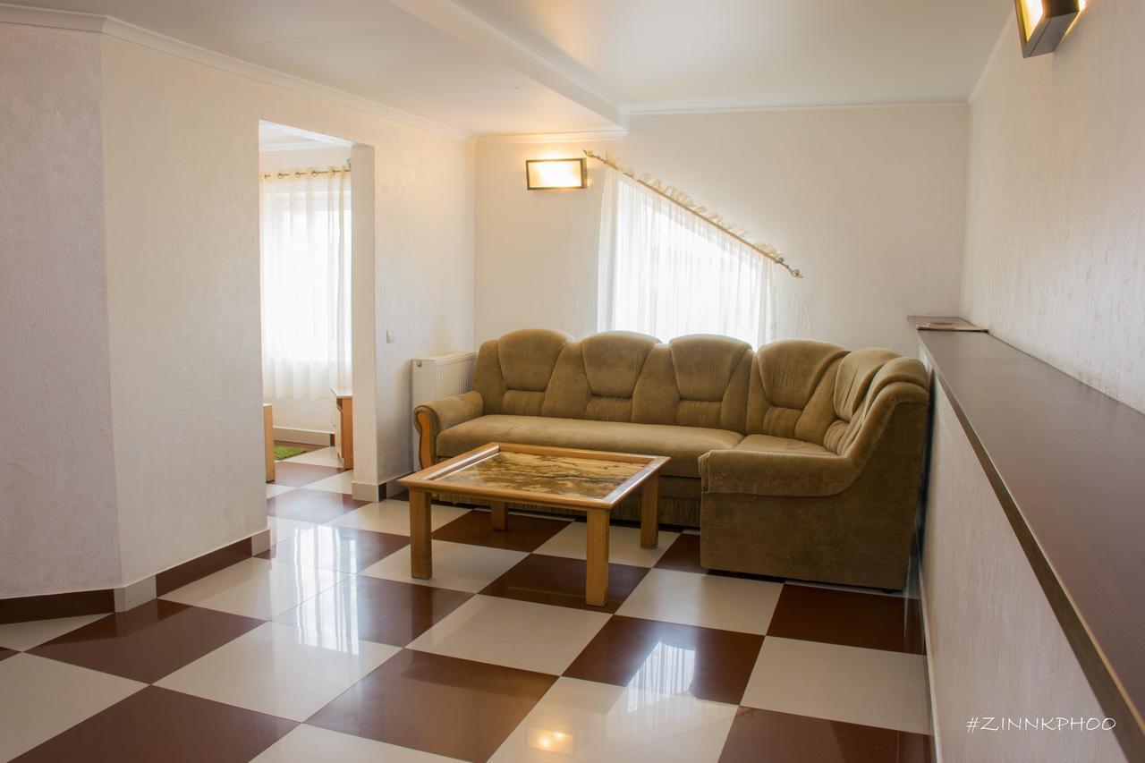 Kedem Hotel Lipiny Ngoại thất bức ảnh