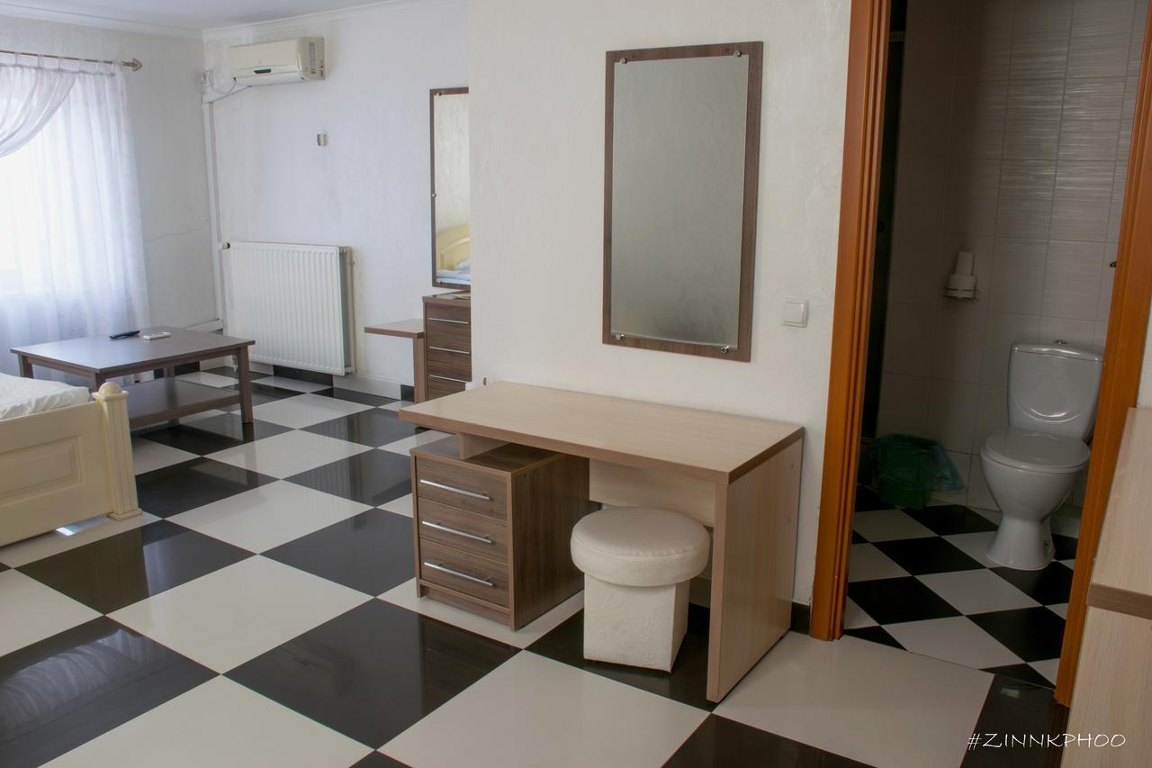 Kedem Hotel Lipiny Ngoại thất bức ảnh
